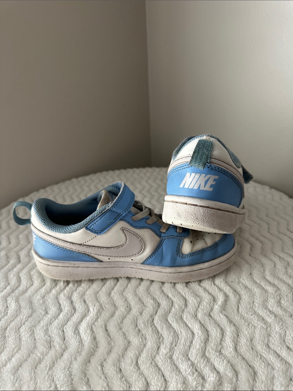 Nike Kids Blue and White Low-Top Sneakers